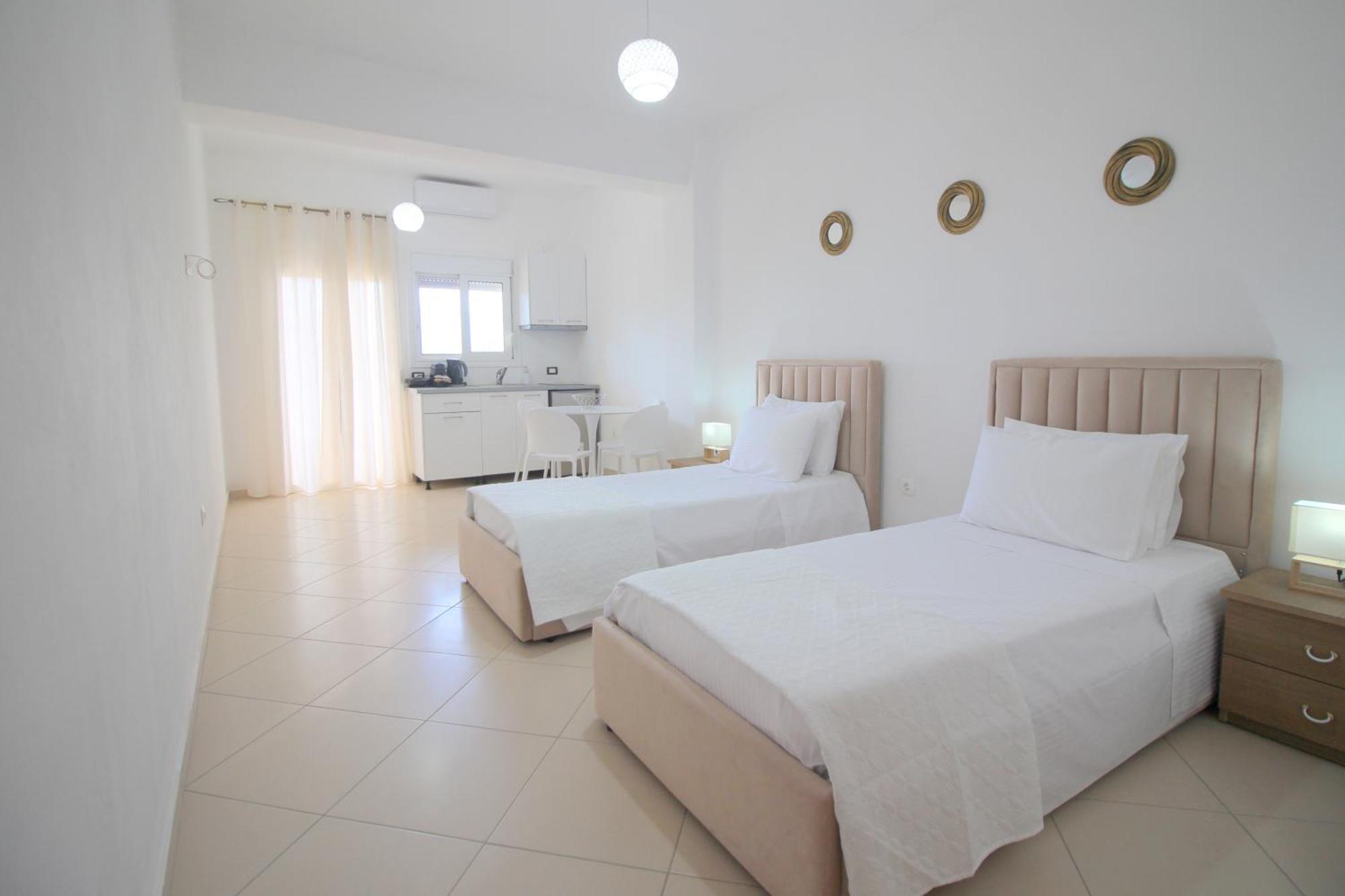 Nefeli'S Apartment Himare Exterior photo