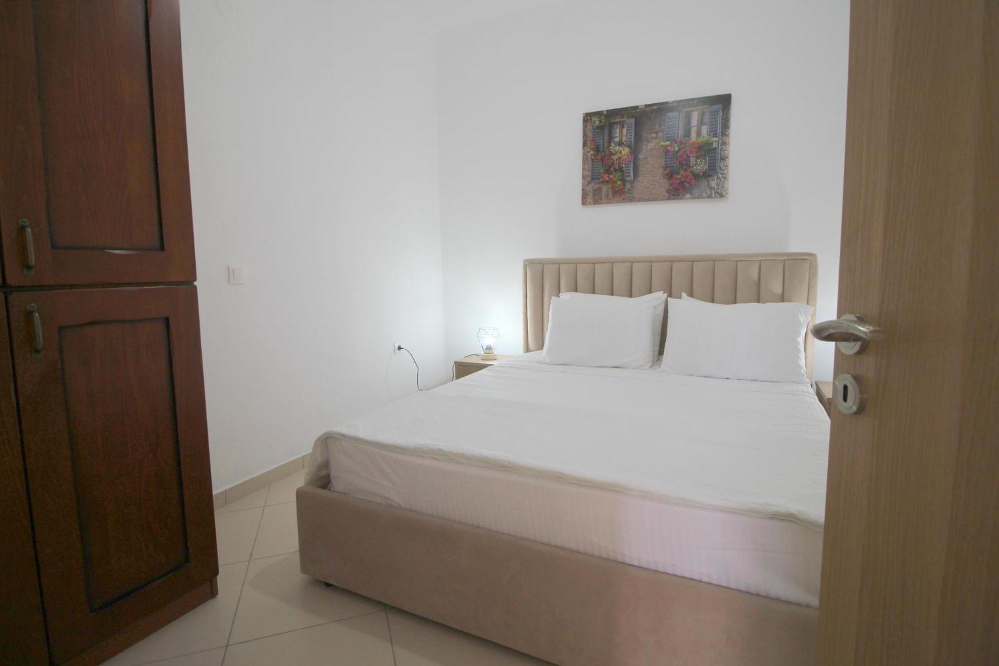 Nefeli'S Apartment Himare Exterior photo